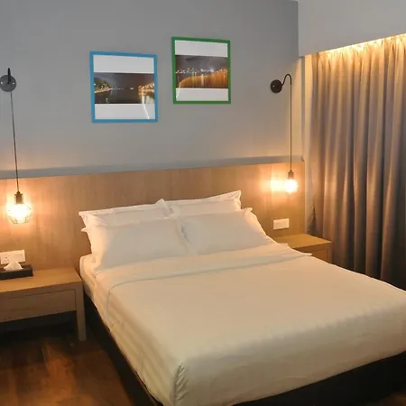Riverside Boutique Hotel-3